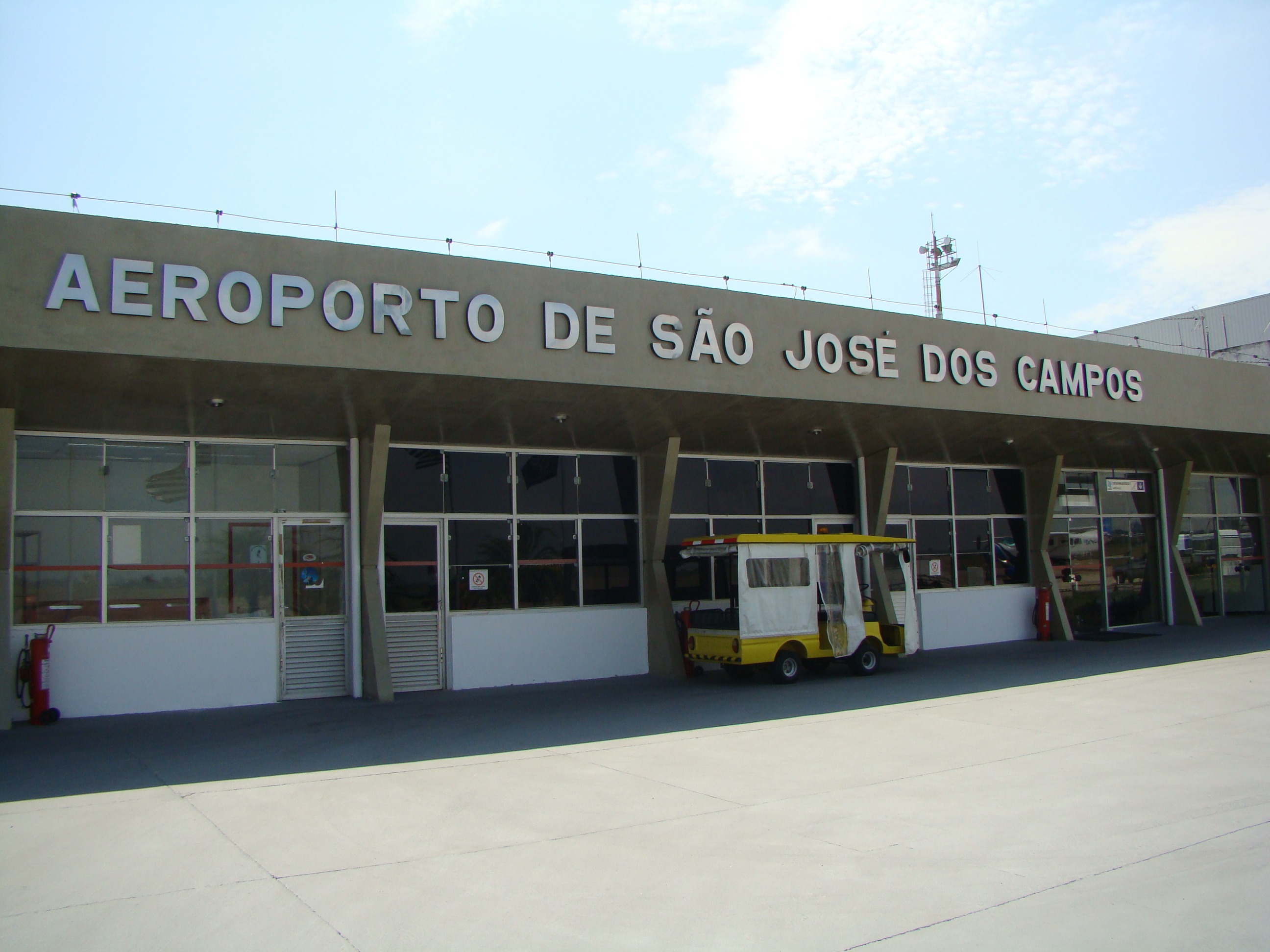 São José dos Campos airport terminal, photographed in 2007 (illustration)