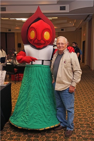 John Gibson with the Braxxie mascot, 2017