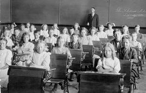 Classroom of students at Fleetwood School, 1911.