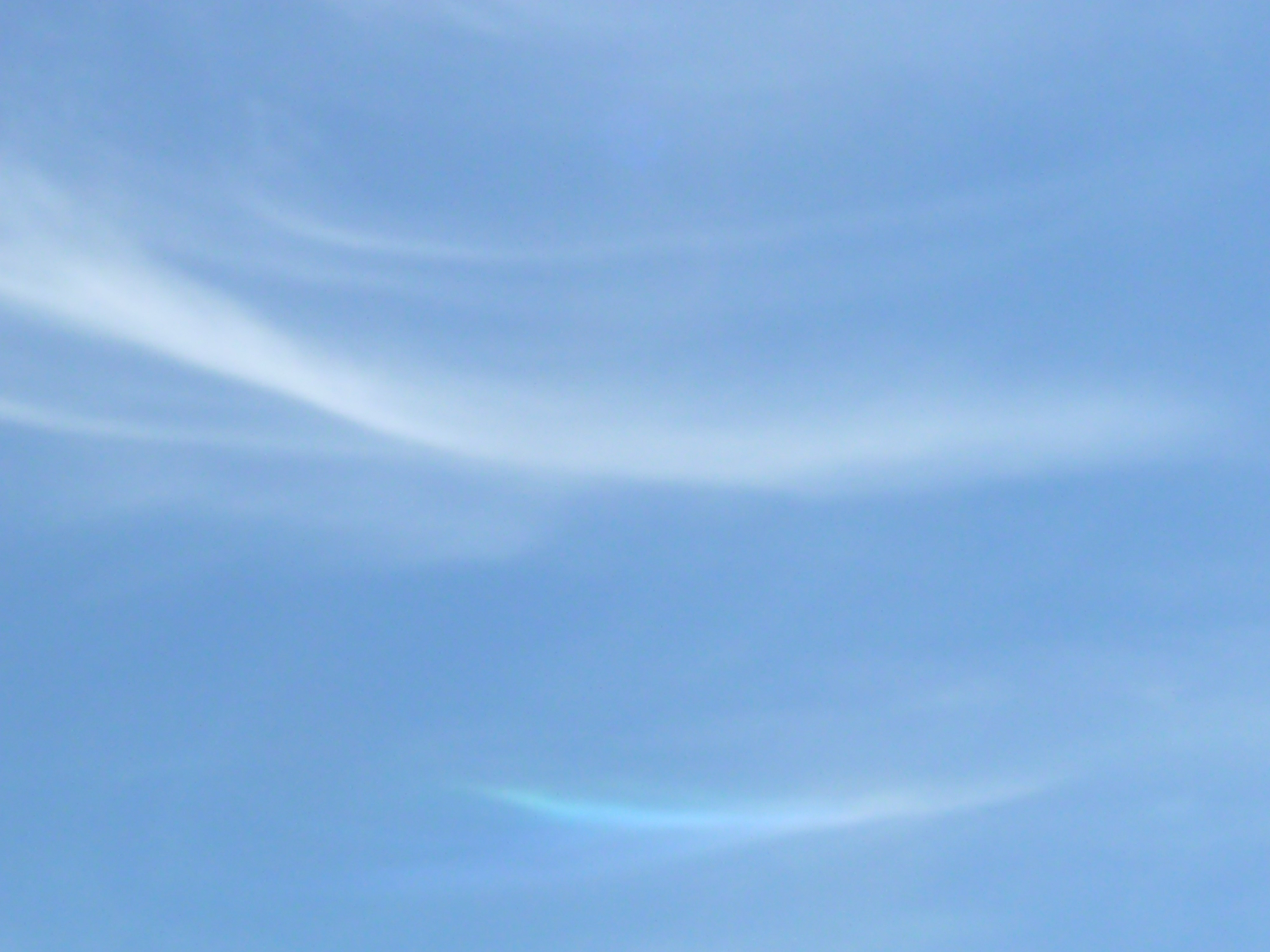 Cirrus cloud showing a spectrum at Alvor on the centenary, 13 May 2017. A modern comparison, not the 1917 event