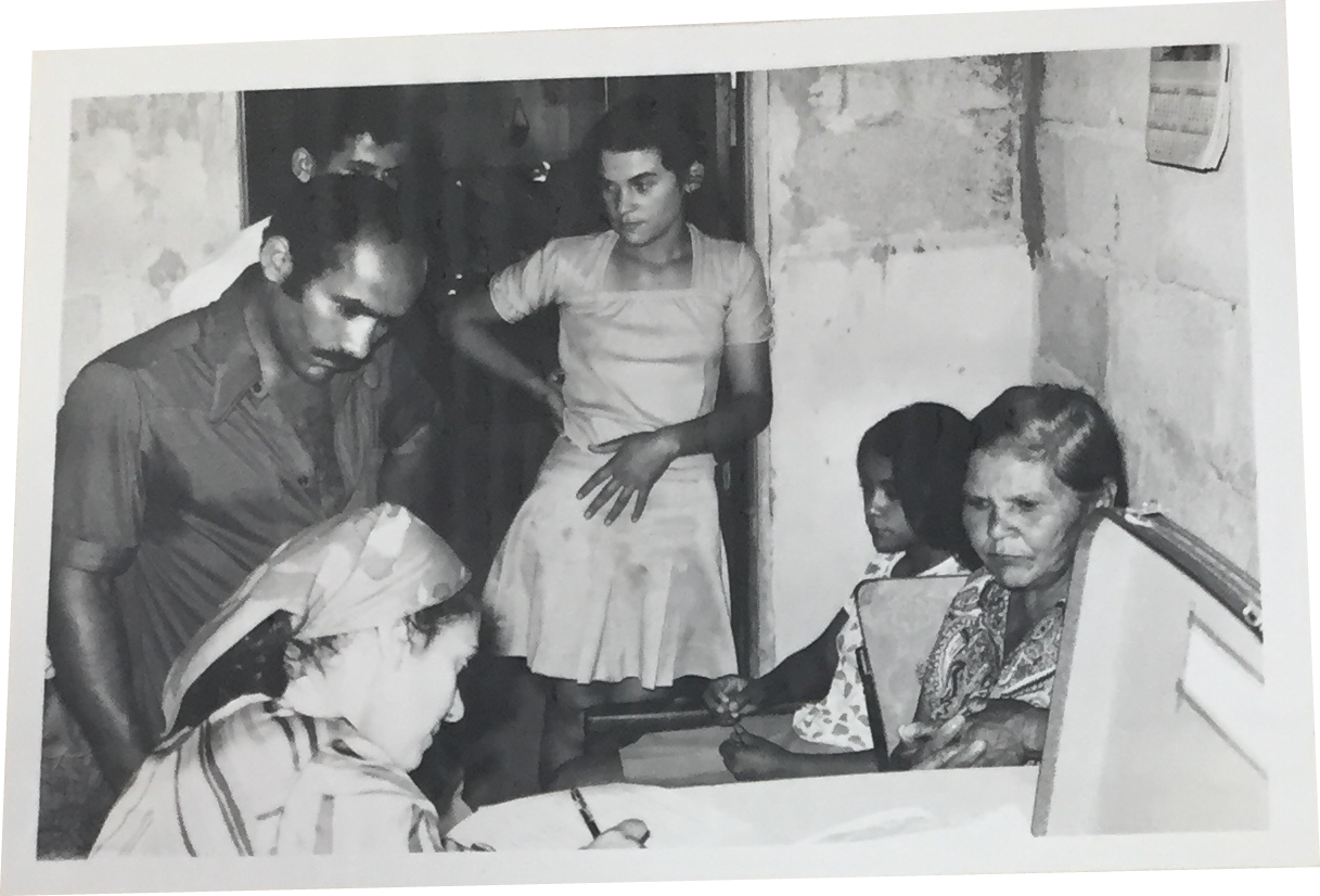 The family, with Noêmia in the centre