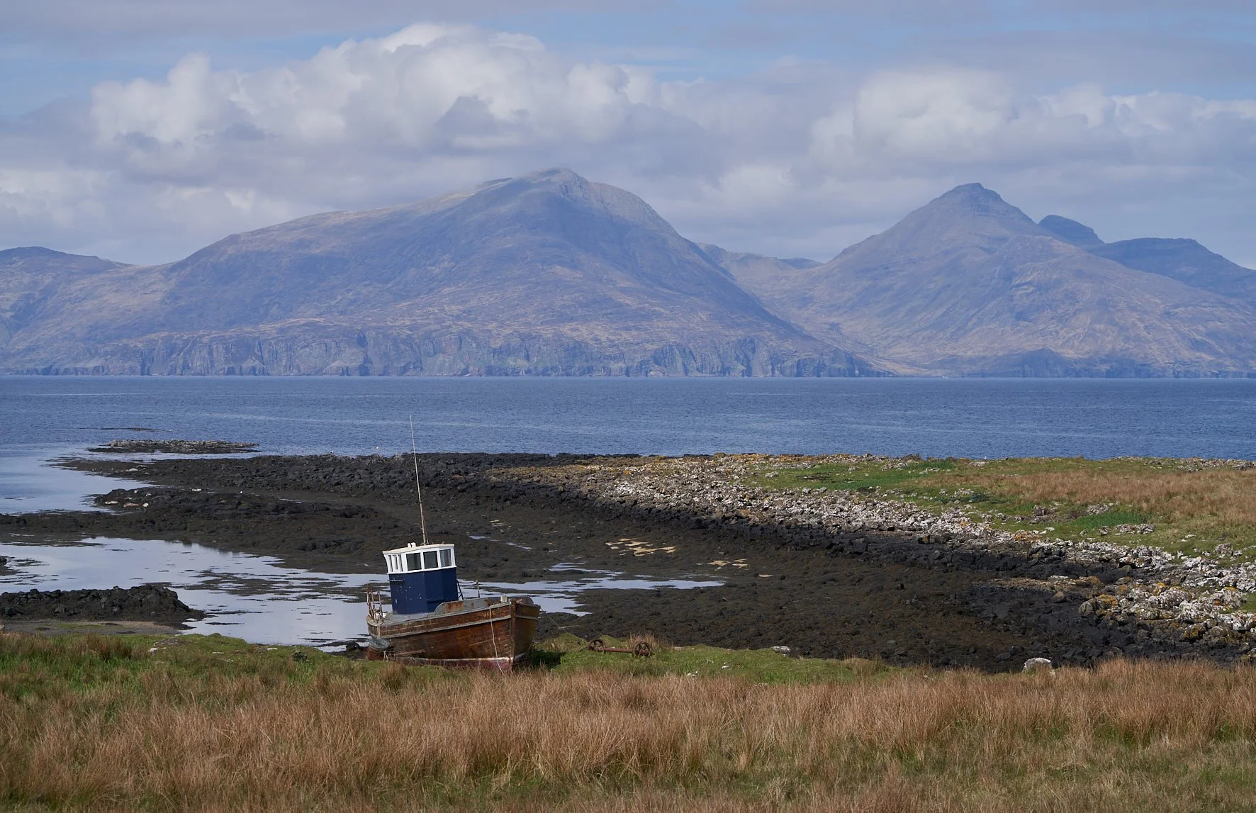 The boat Wave, Isle of Muck